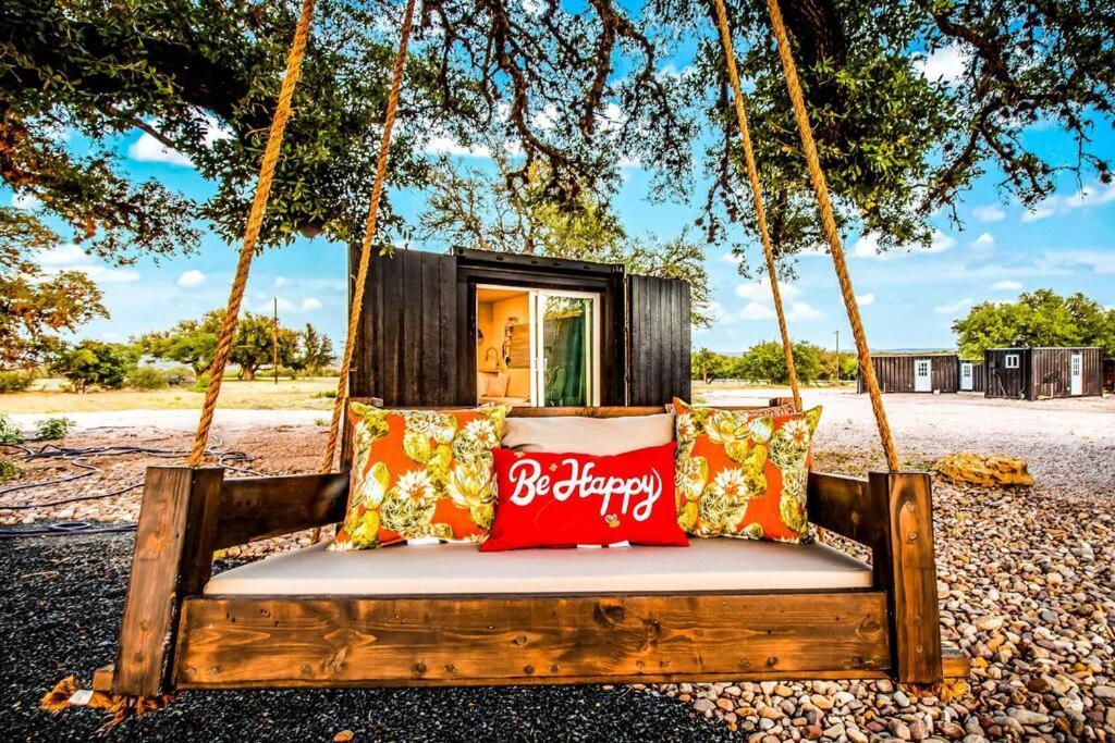 The Container Retreat @ 290 Wine Trail #10 Welcome Friends! Hye Exterior photo