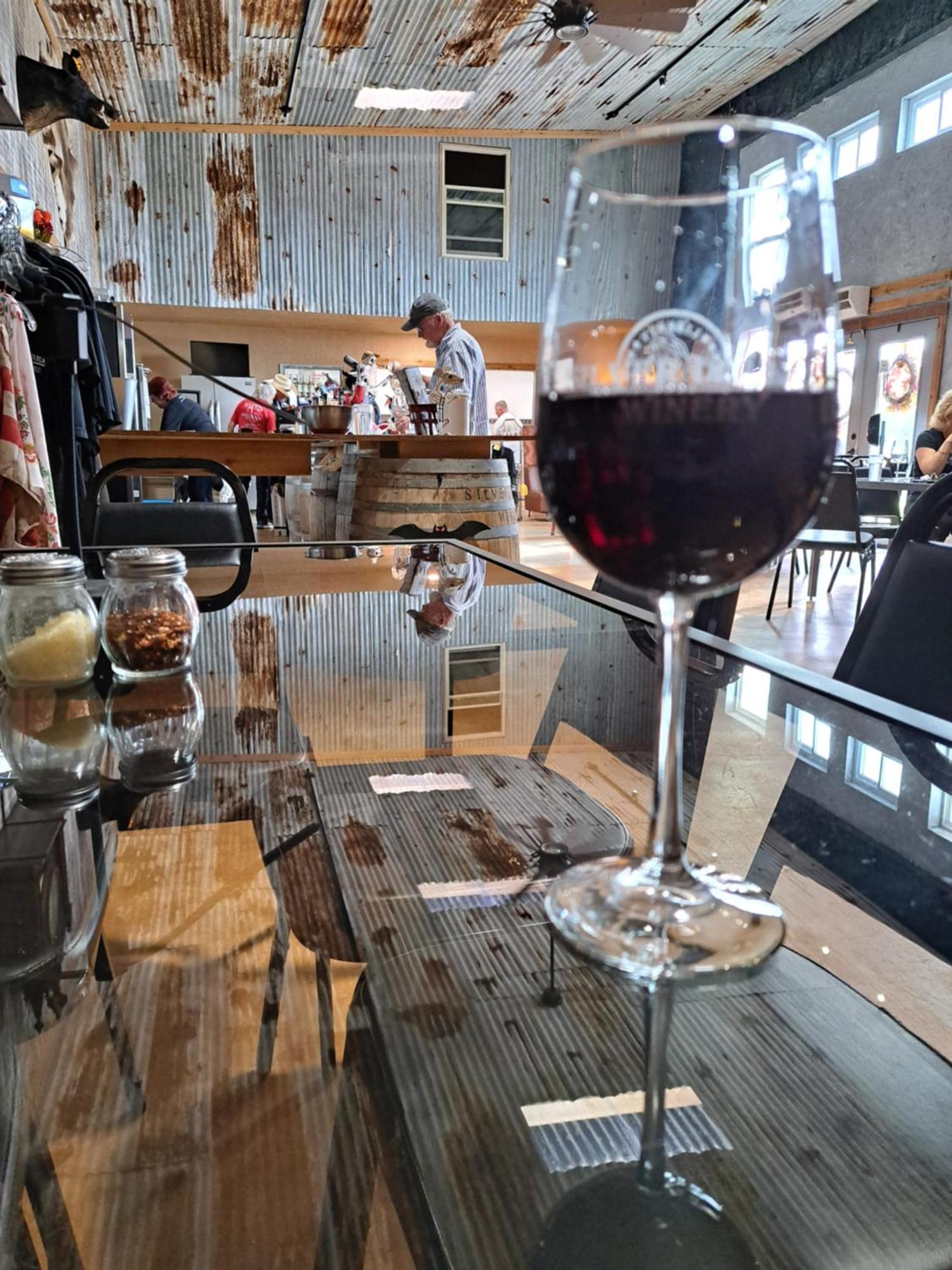 The Container Retreat @ 290 Wine Trail #10 Welcome Friends! Hye Exterior photo